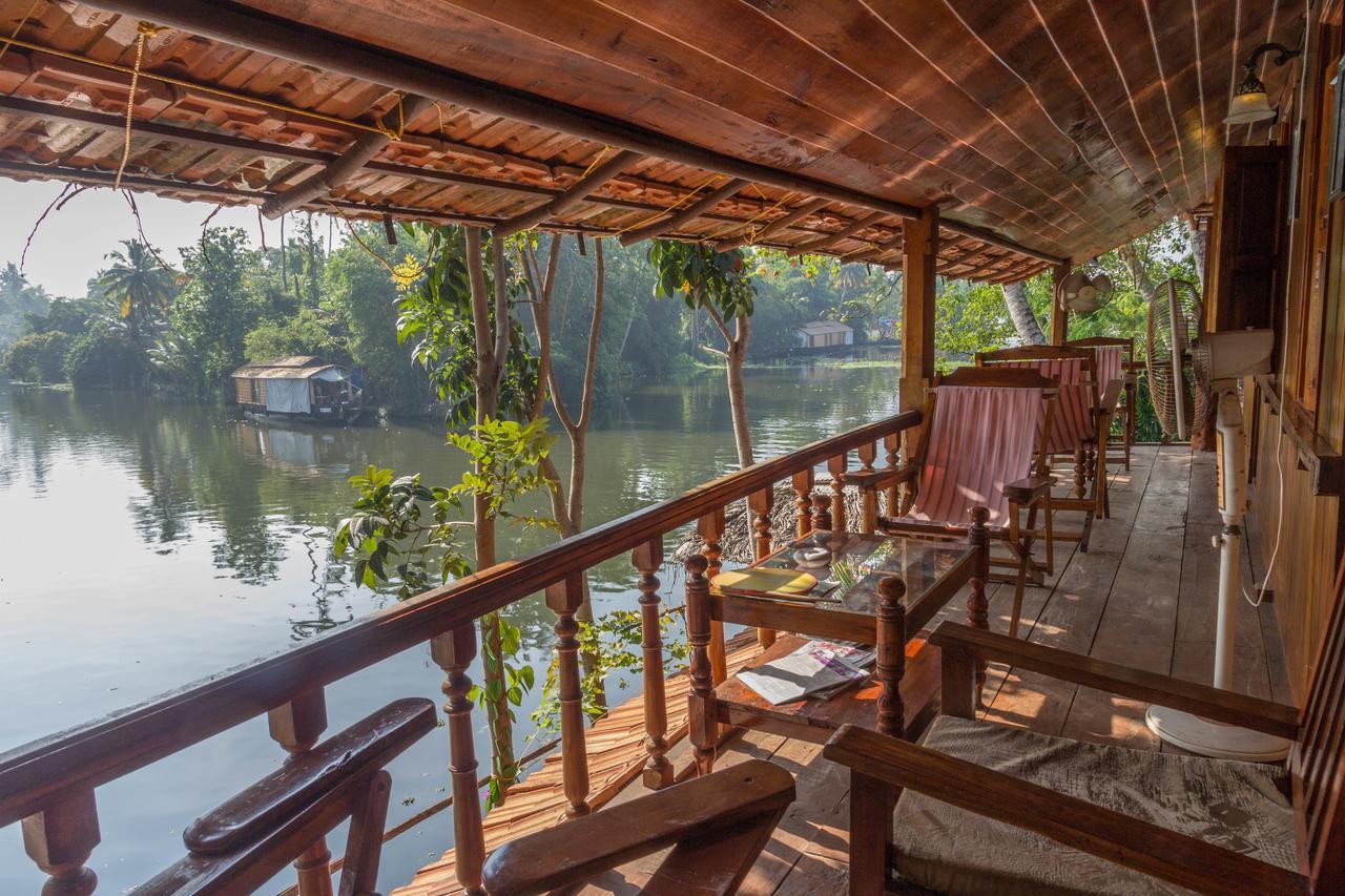 Malayalam Lake Resort Alappuzha Kültér fotó