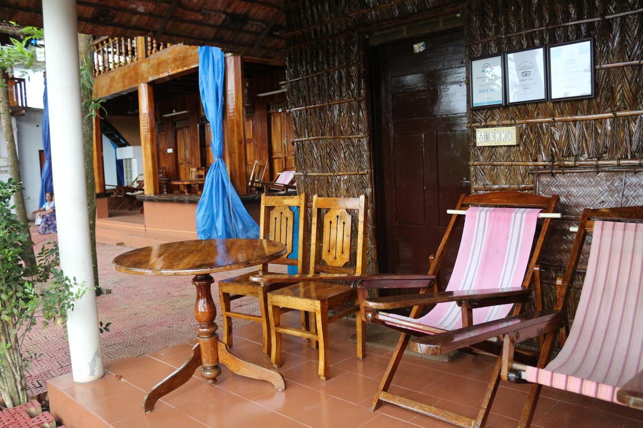 Malayalam Lake Resort Alappuzha Kültér fotó